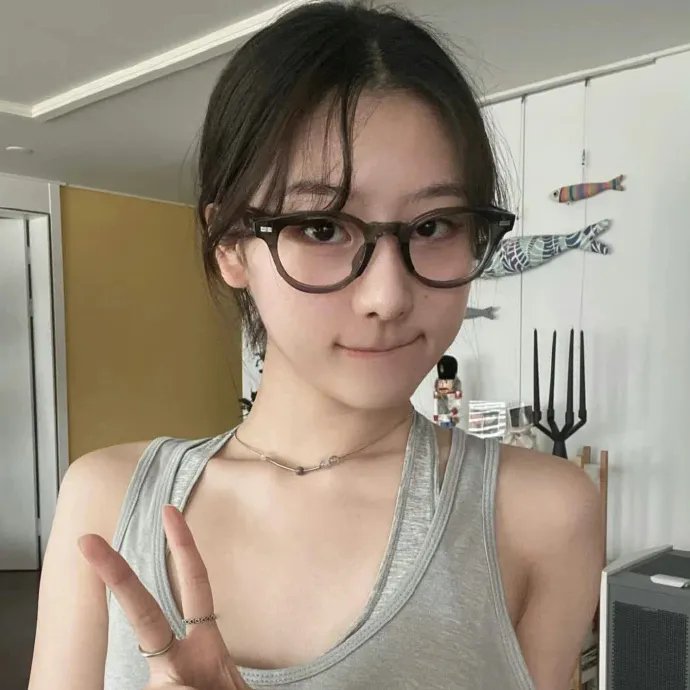 迫在眉梢